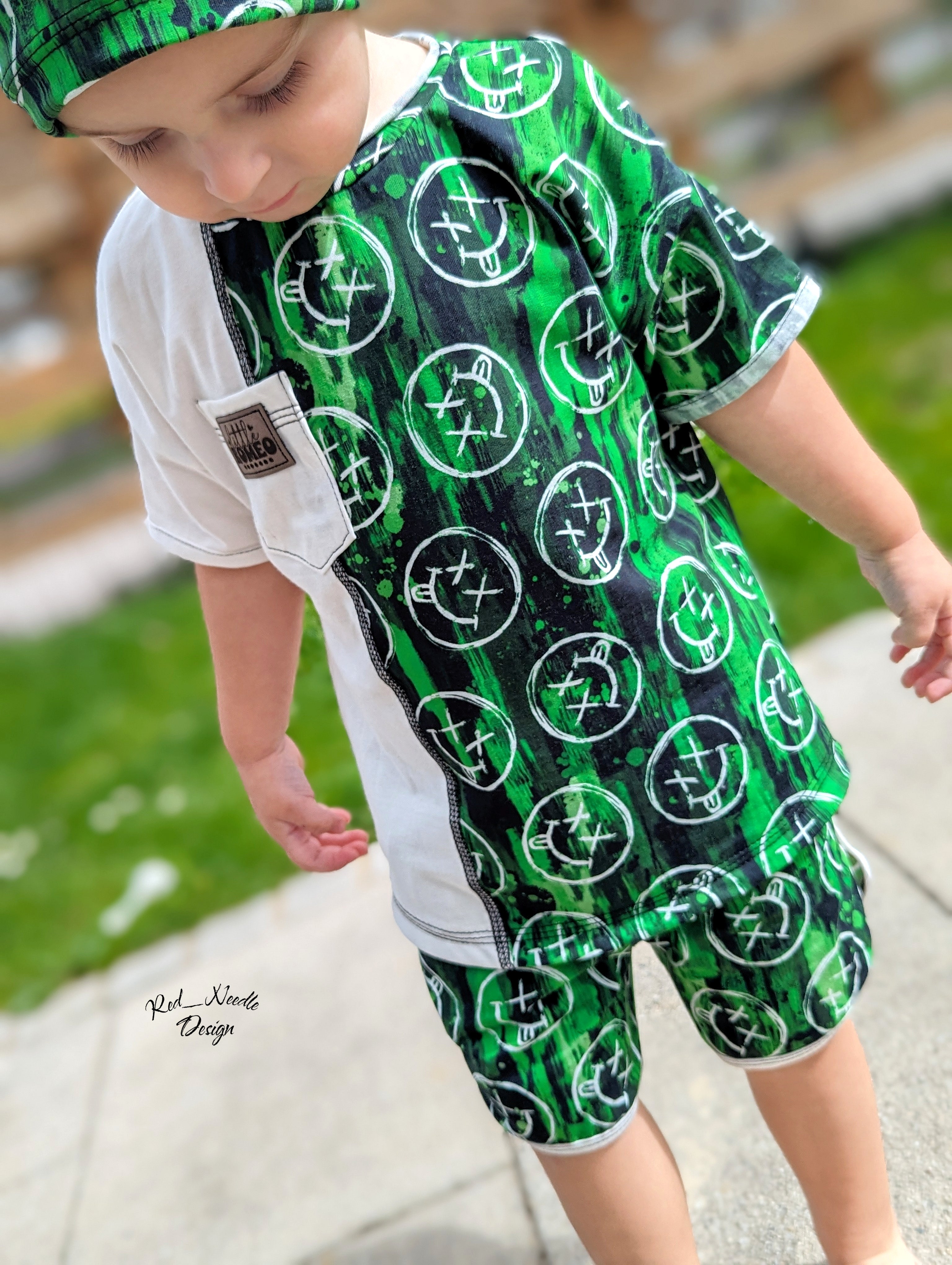 Grüne Smileys Grunge Dauervorbestellung